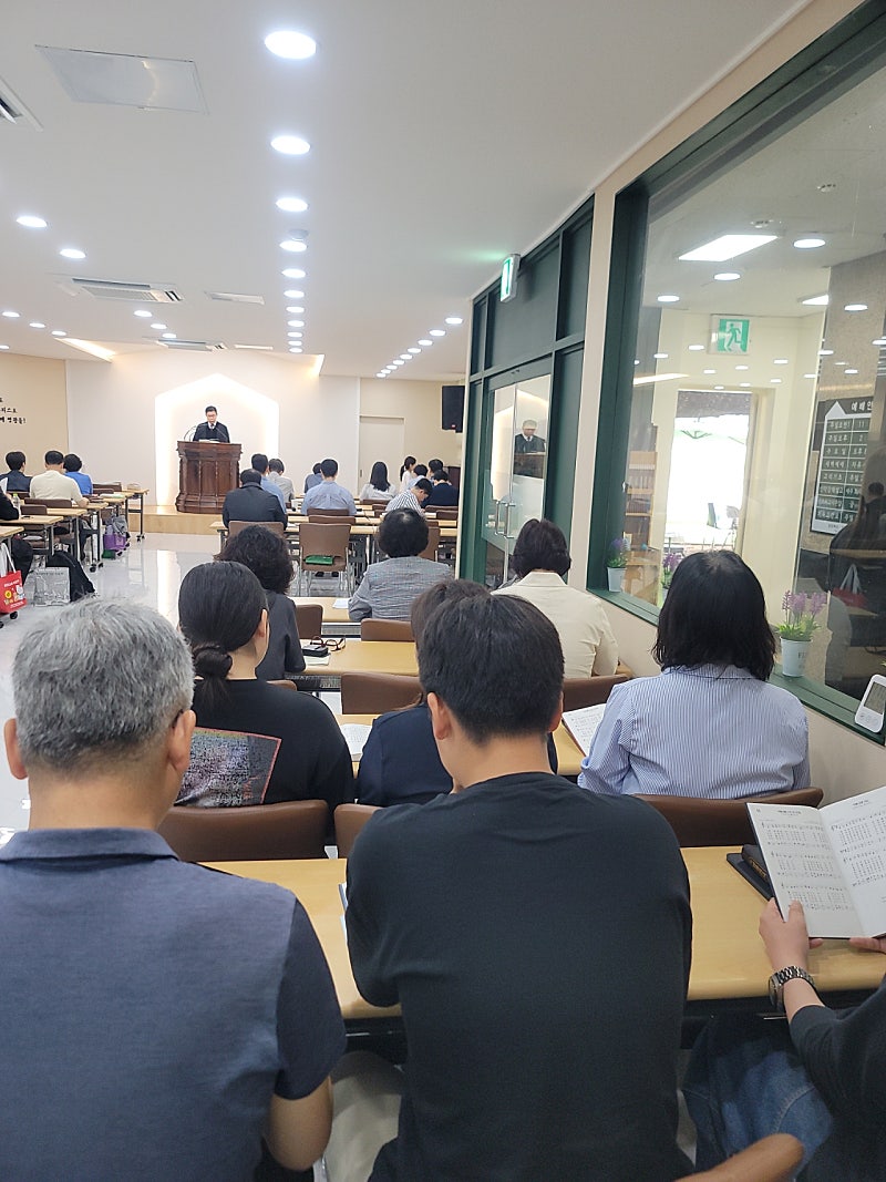 주일풍경ㅡ예배 ㆍ신랑신부기도ㆍ유아세례교육